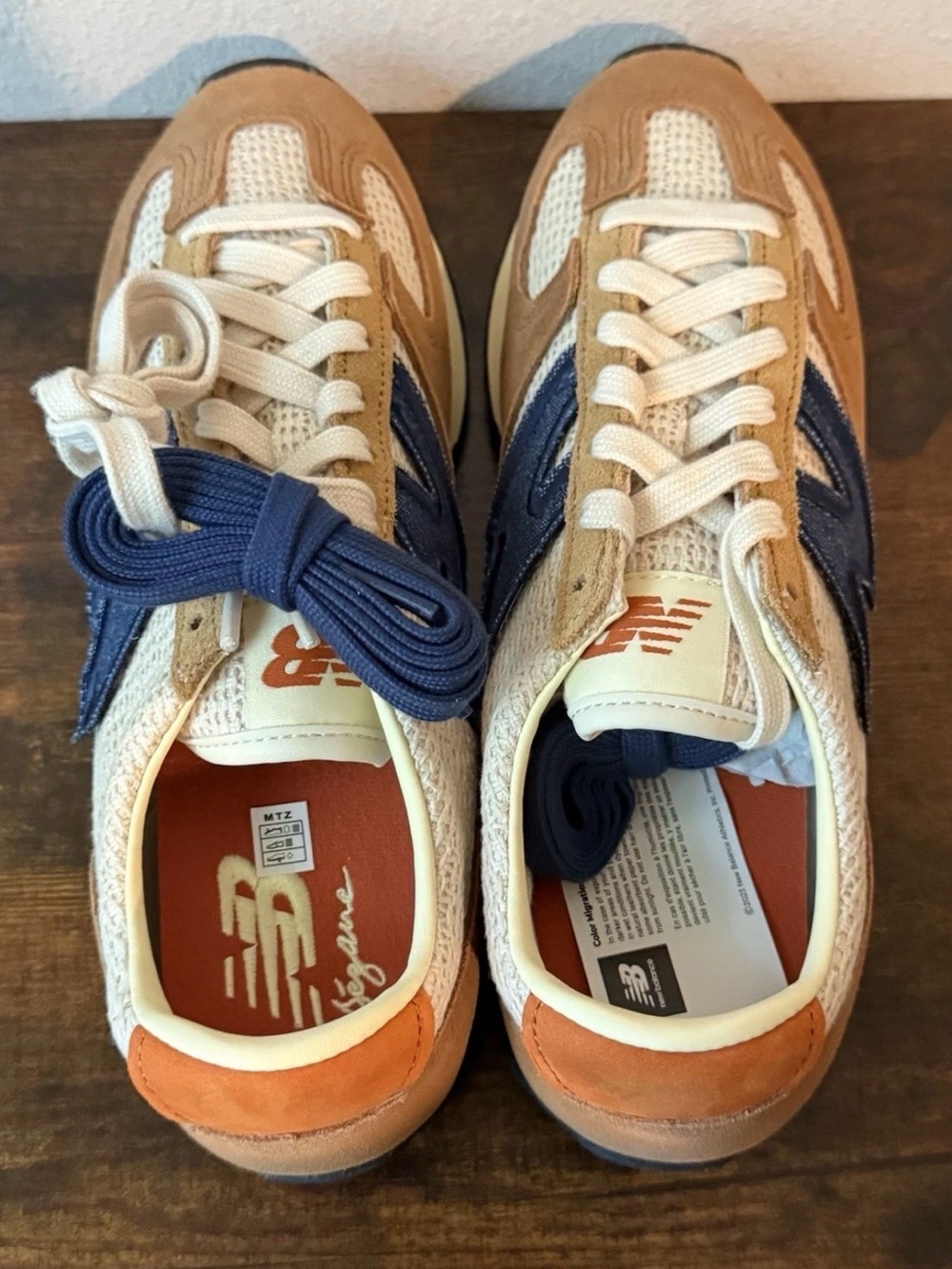 Sezane New Balance Women's Cream, Tan & Navy Retro Runner - Picture 6 of 10